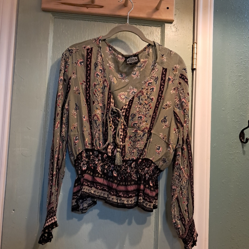 Olive Floral Blouse with Tie-Front , Cropped Style